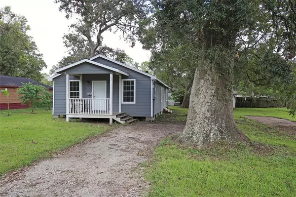 Clute, TX 77531,527 Montgomery ST