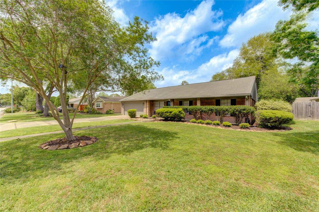 Houston, TX 77063,9534 Meadowglen LN