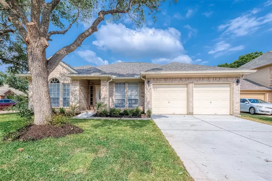 11407 Oak Lake Glen CIR, Sugar Land, TX 77498