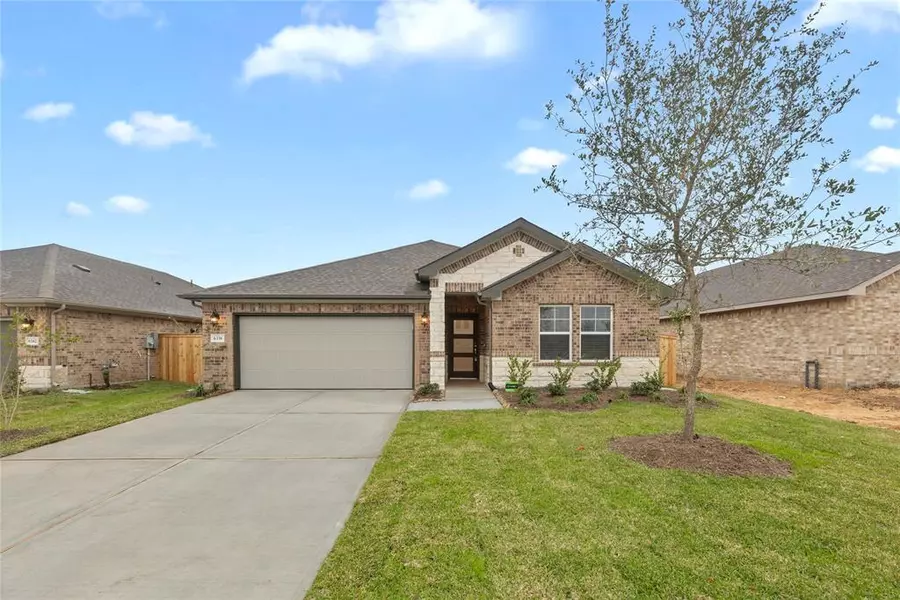 6338 Brazos Trail LN, Richmond, TX 77406