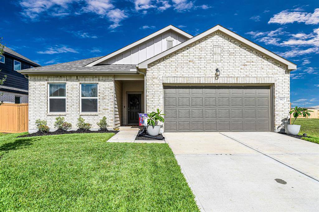 5823 Capri Forest DR, Katy, TX 77493