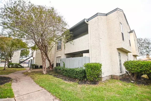 7313 Gulf FWY #1101,  Houston,  TX 77017