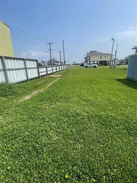 Crystal Beach, TX 77650,995 E Verdia ST