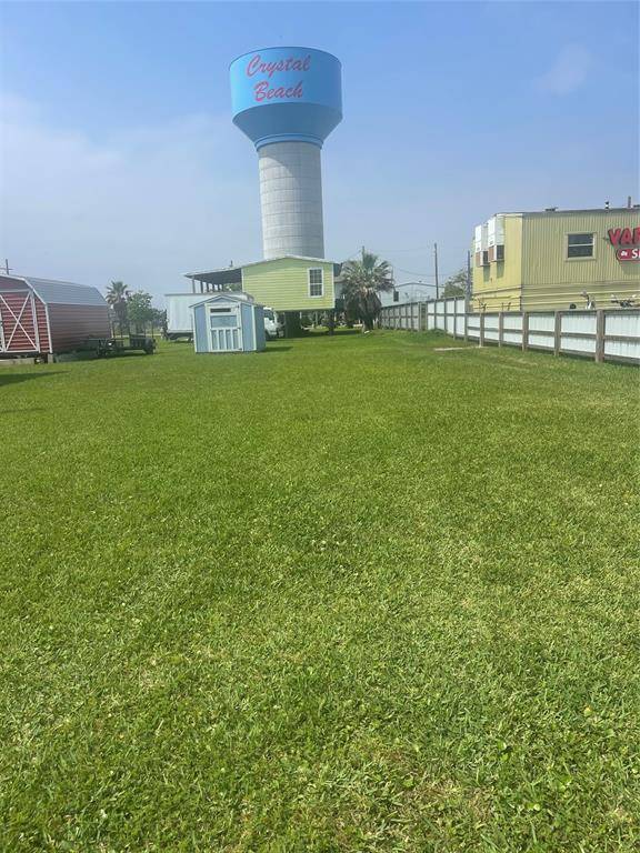 995 E Verdia ST,  Crystal Beach,  TX 77650