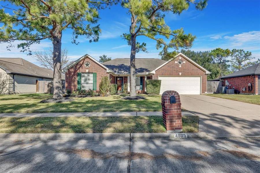 4805 Glenpark DR, La Porte, TX 77571