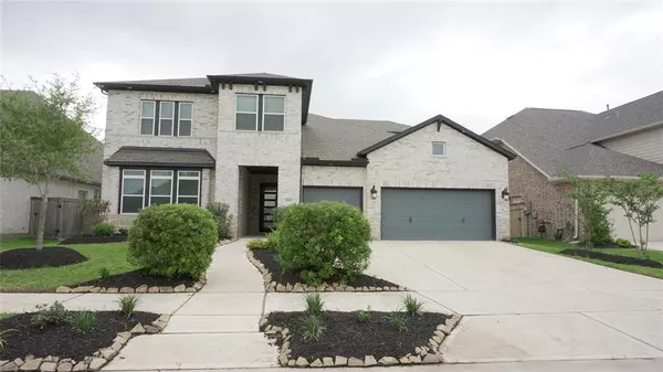 10011 Golden Woods DR, Missouri City, TX 77459