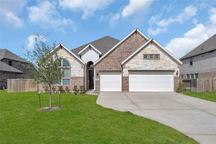 11719 Autumn Leaf DR, Dayton, TX 77535