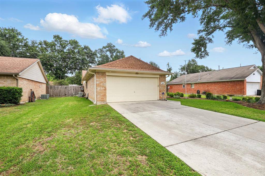Houston, TX 77070,9314 Magnolia Ridge DR