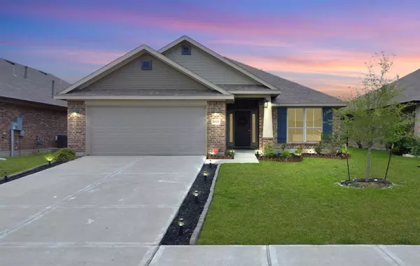 4325 E Bayou Maison CIR, Dickinson, TX 77539