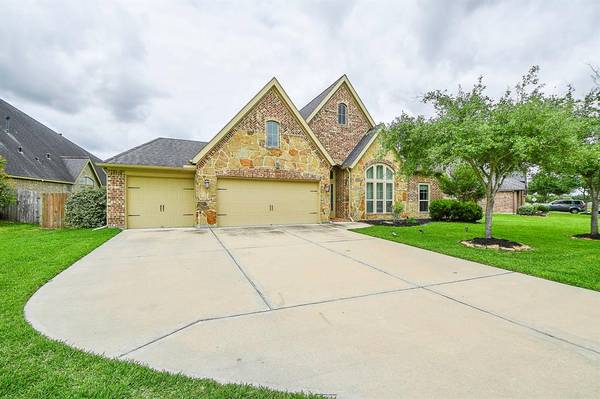 4102 N Creekmont DR,  Fresno,  TX 77545