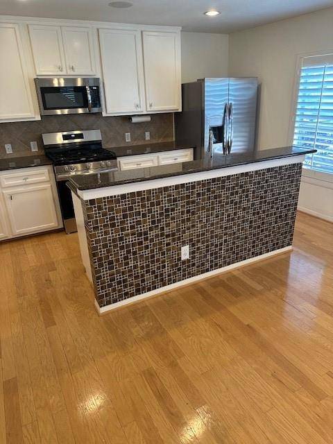 Houston, TX 77008,1266 W 18th ST