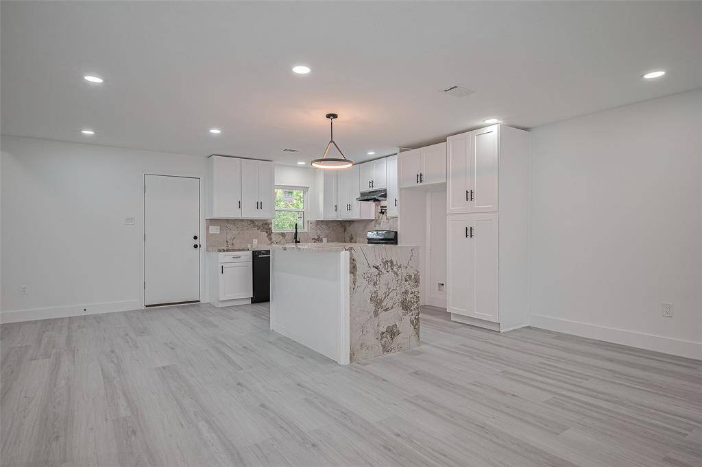 Houston, TX 77053,15622 Corsair RD