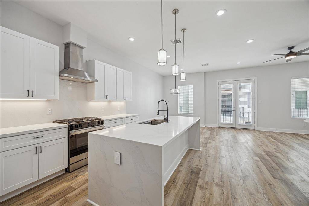 2308 Campbell RD #B, Houston, TX 77080