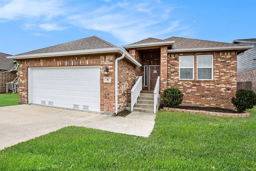 16 N Forrest AVE, La Porte, TX 77571