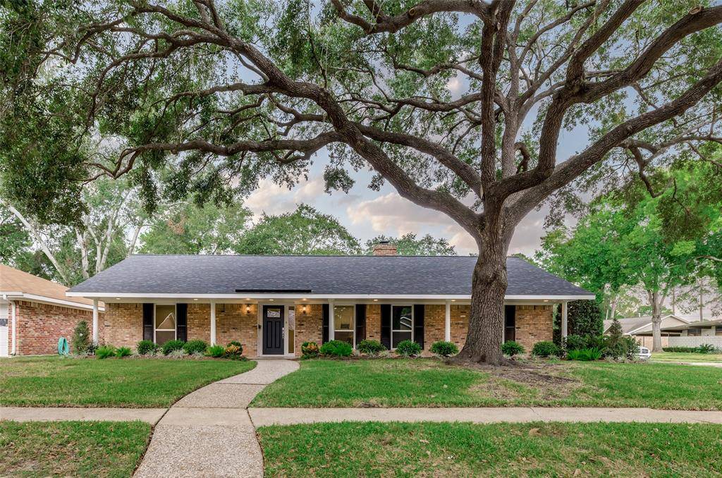 1010 Thornton RD, Houston, TX 77018