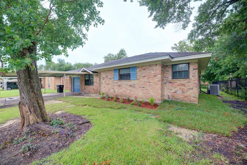 5535 Elm Springs DR, Houston, TX 77048