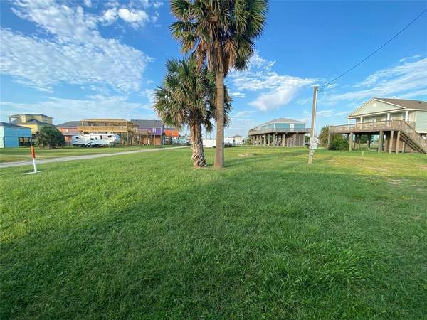 1845 Oleander, Crystal Beach, TX 77650