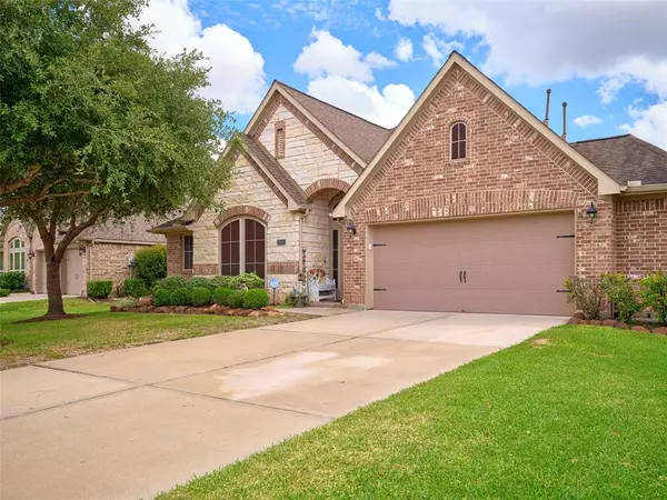 2806 Premier CIR, Rosenberg, TX 77471