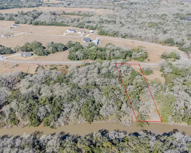 000 River Hollow WAY, Blessing, TX 77419