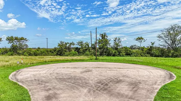 Angleton, TX 77515,000 Apache TRL