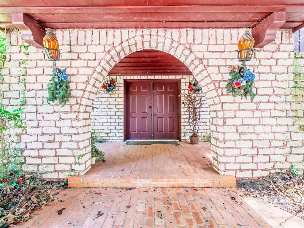 160 Bishop Street,  Livingston,  TX 77351