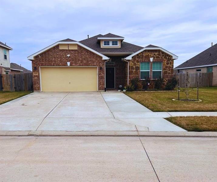 123 San Gabriel DR, Baytown, TX 77523