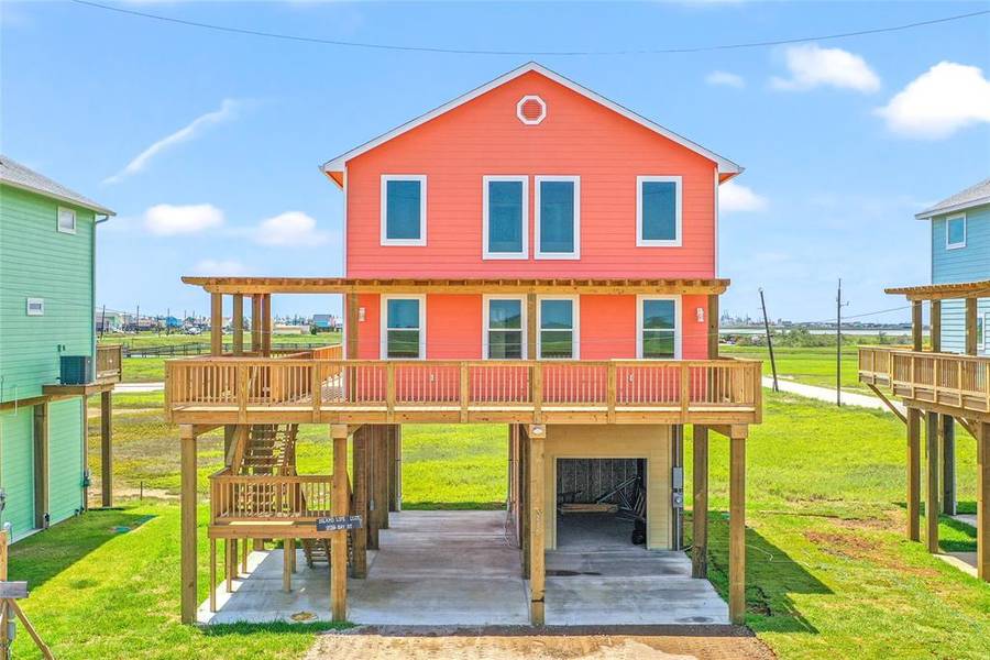 230 Bay AVE, Surfside Beach, TX 77541