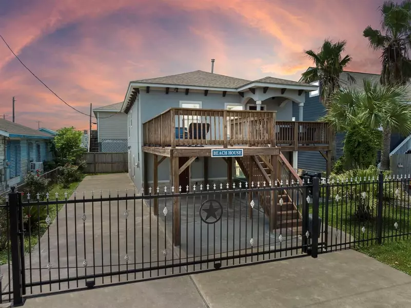 2217 Grover AVE, Galveston, TX 77551