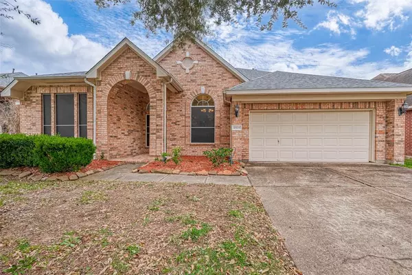 10619 Hillsdale Bridge LN, Sugar Land, TX 77498