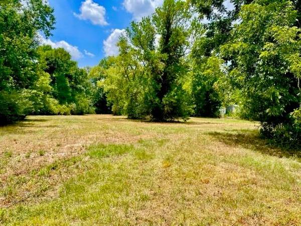 131 W County Road 2363, Hardin, TX 77575