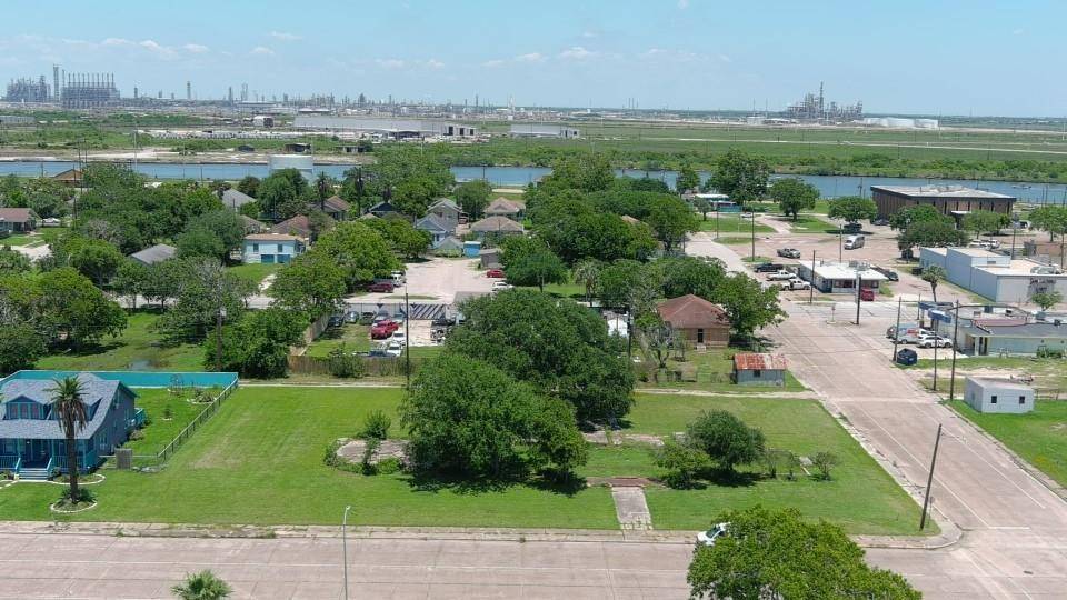 Freeport, TX 77541,00 W Broad ST