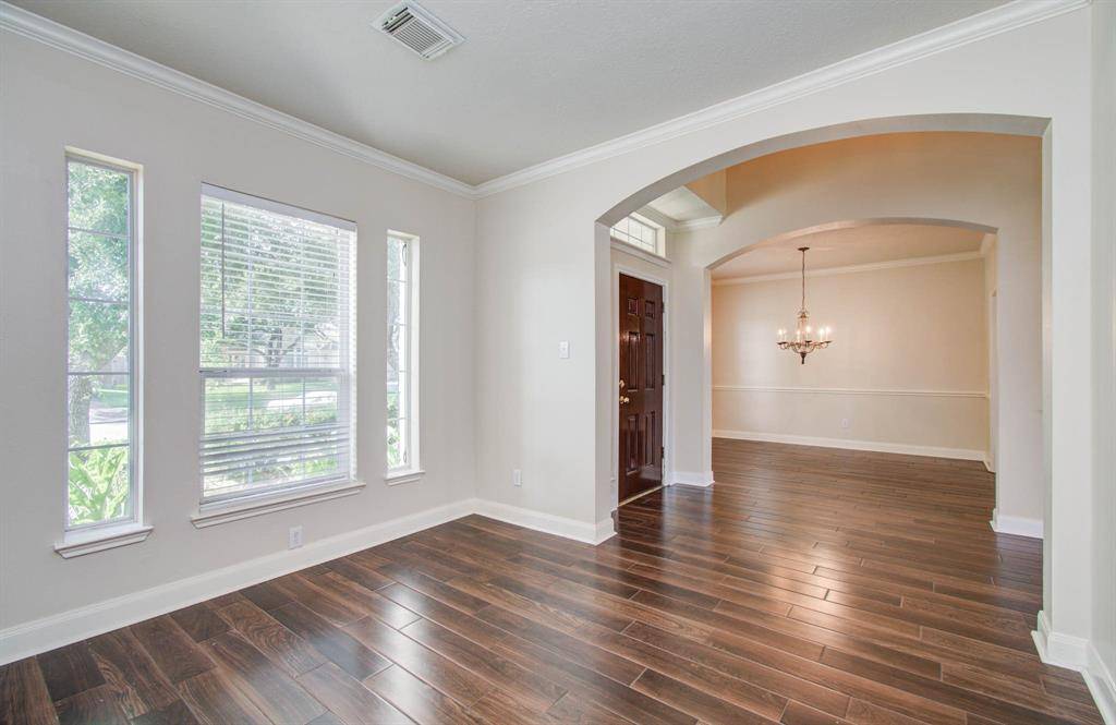 League City, TX 77573,2210 Waters Edge LN