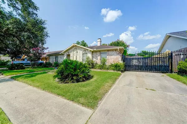 Houston, TX 77099,8802 Brookwulf DR