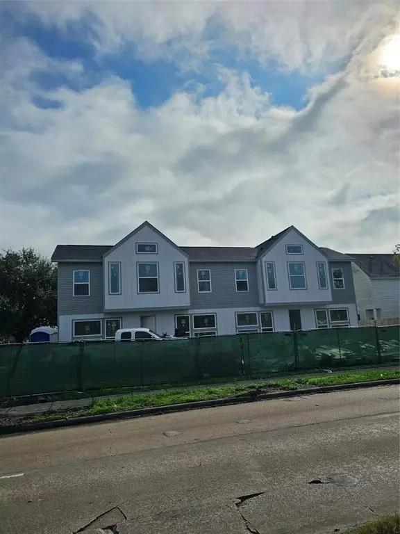 Houston, TX 77051,3902 Mckinley A/B