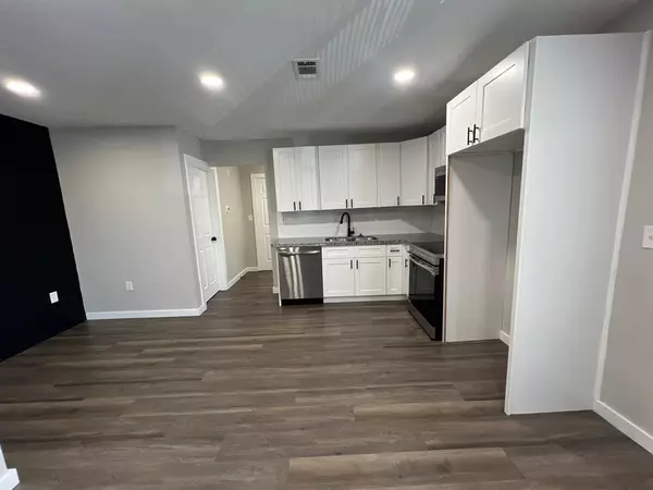 Houston, TX 77087,7317 1/2 Briefway ST