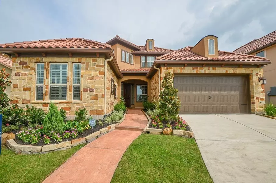 83 Silent Manor DR, Sugar Land, TX 77498