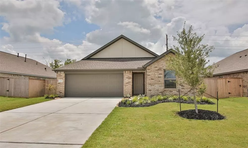 32307 River Birch LN, Waller, TX 77484