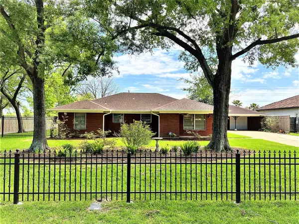 Pasadena, TX 77504,1104 Llano ST