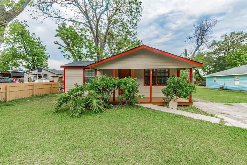 Clute, TX 77531,133 E Marion ST