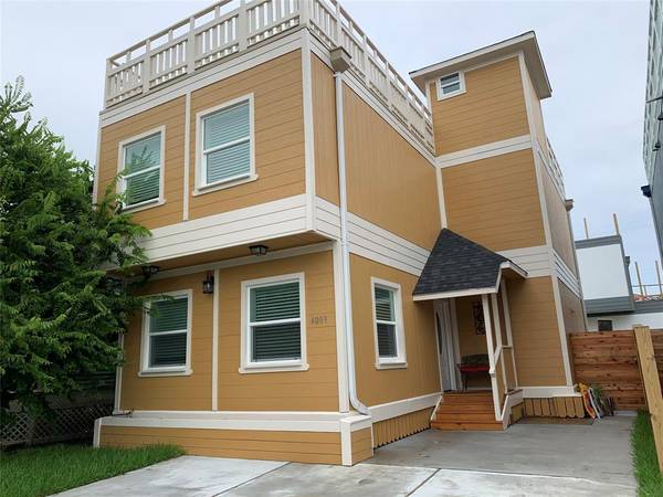 4009 Ave N 1/2, Galveston, TX 77550