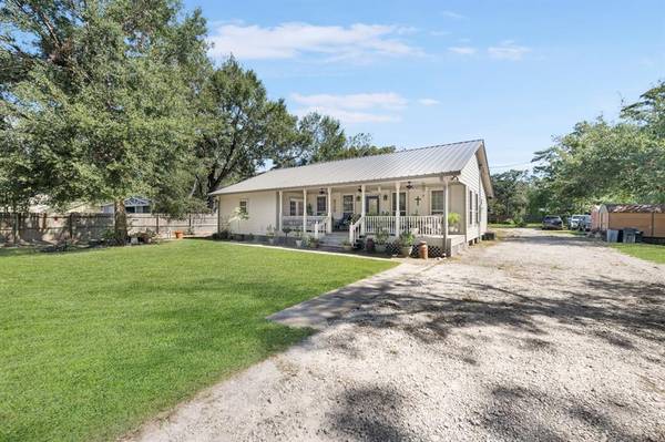 24647 Needham RD, Porter, TX 77365