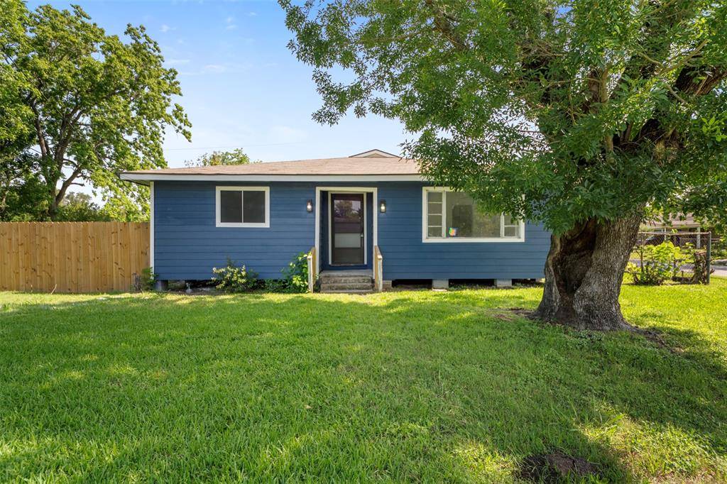 4843 Bricker ST, Houston, TX 77033