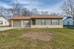 320 Greenbriar DR, Baytown, TX 77520