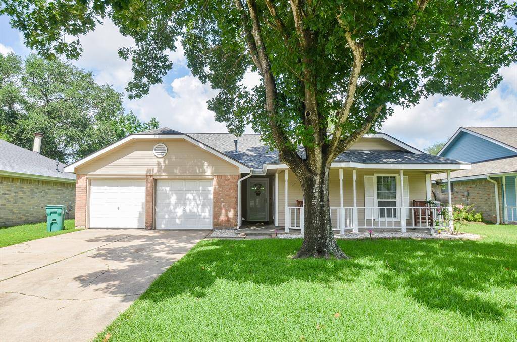 4318 Glen Avon DR, Pasadena, TX 77505