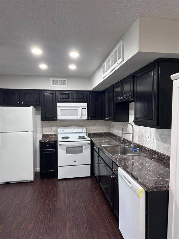 2011 Spenwick DR #520, Houston, TX 77055