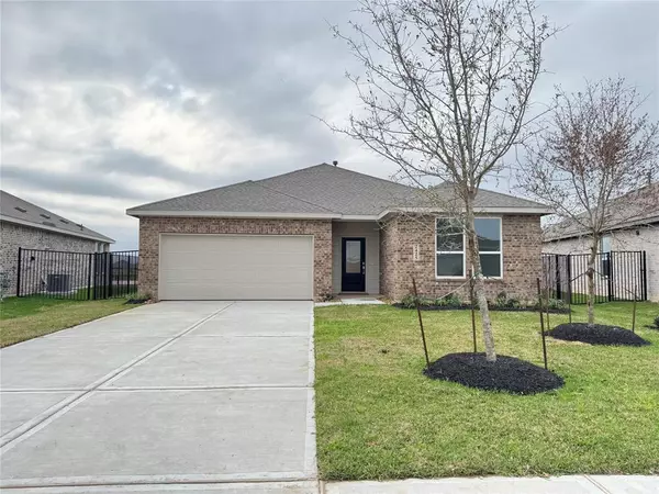 2425 Lago Costa DR, Texas City, TX 77568