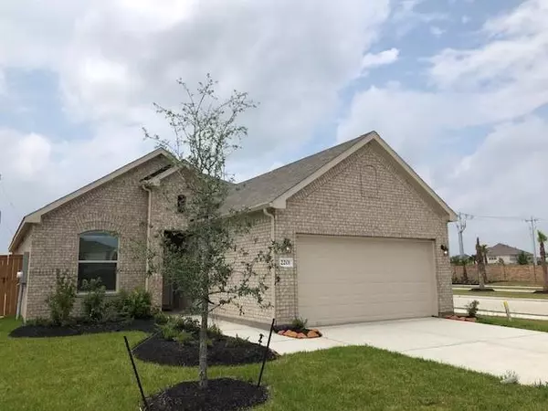 2201 Stonewater Cove, Texas City, TX 77568