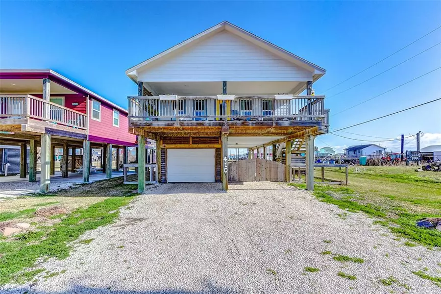 410 Thunder RD, Freeport, TX 77541