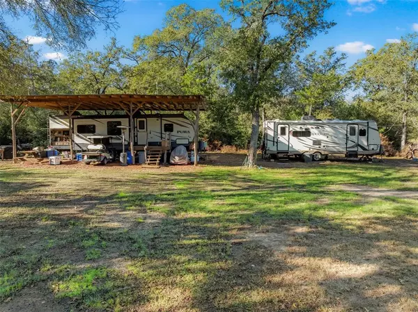 Giddings, TX 78942,1176 Private Road 1181