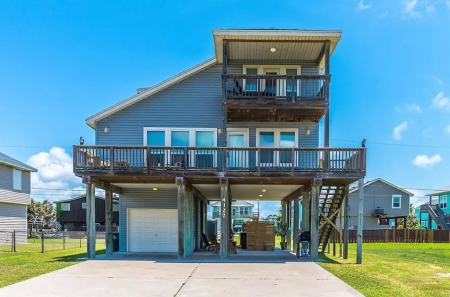 4127 Grayson DR, Galveston, TX 77554